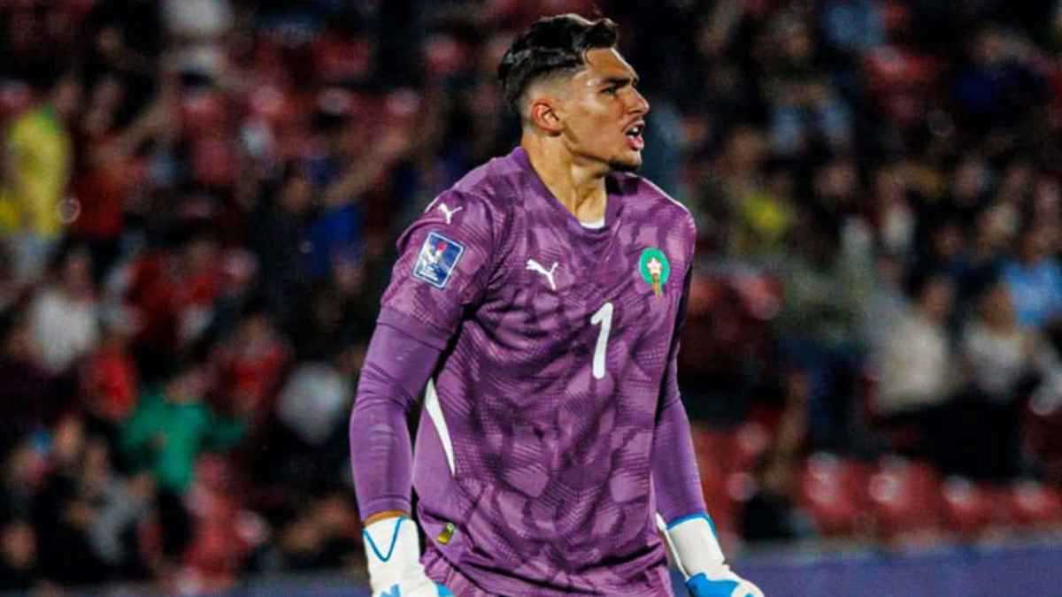 يانيس بن شاوش يرد على الجزائر بشأن اللعب منتخب ثعالب
